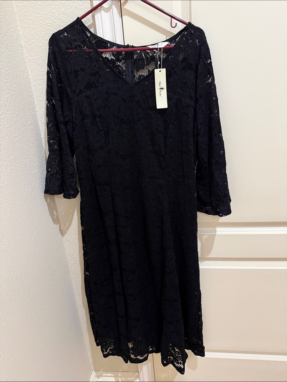 NWT Black Lace Midi Dress V neck  3/4 Belle Sleeves Large